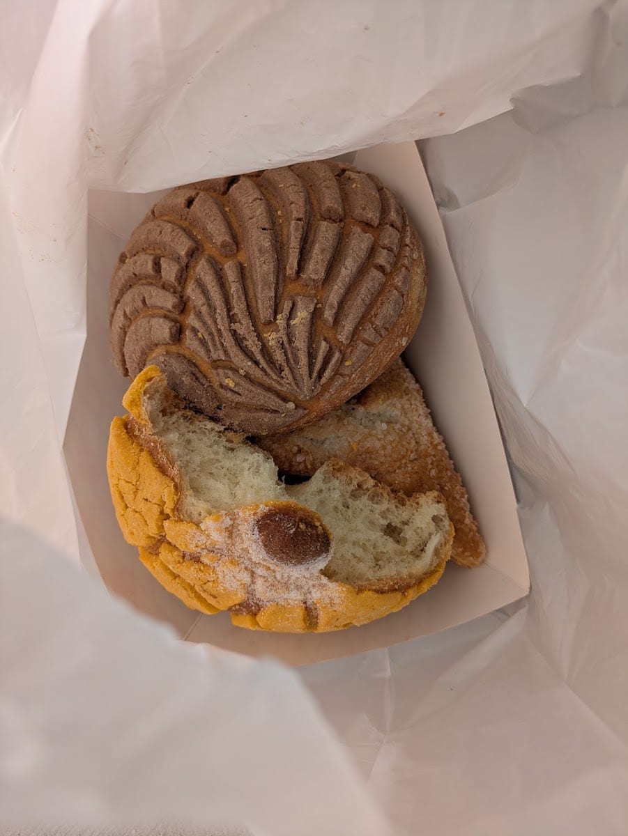 Brizuela's Bakery, photo 3