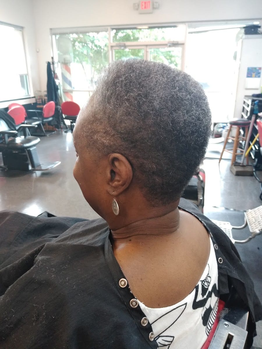 Final Touches Barber Shop, photo 3