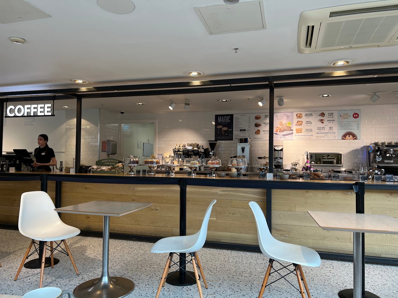 M&S Café, photo 2