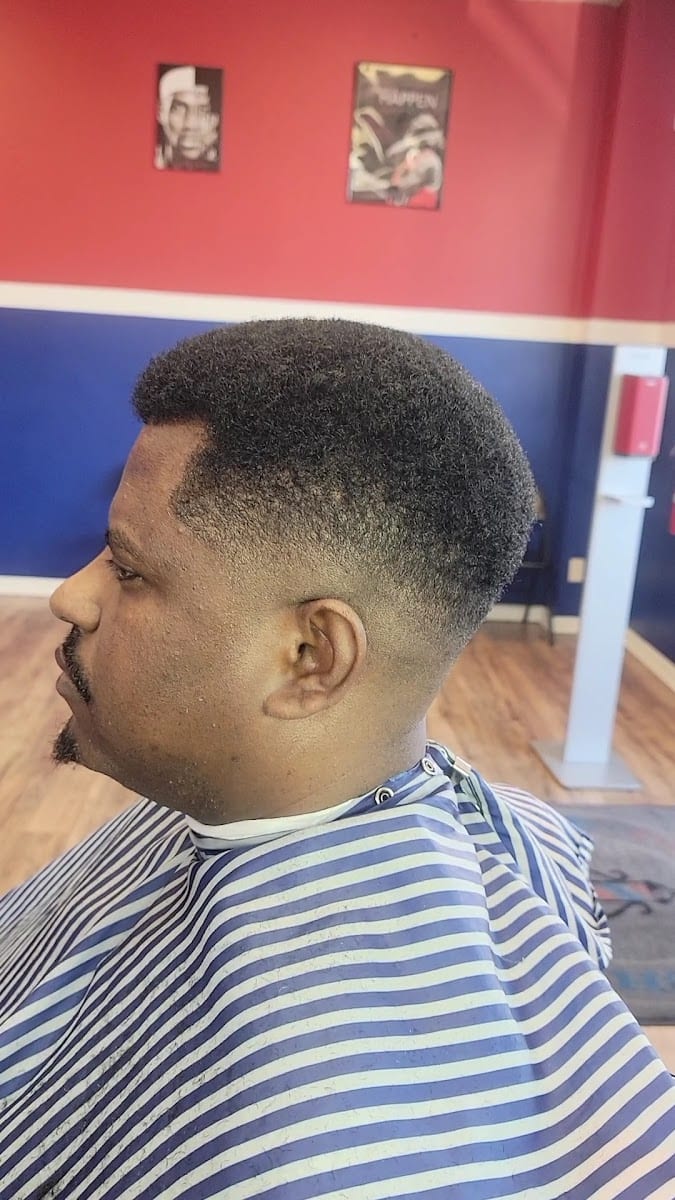 Cuts By Chris, photo 3