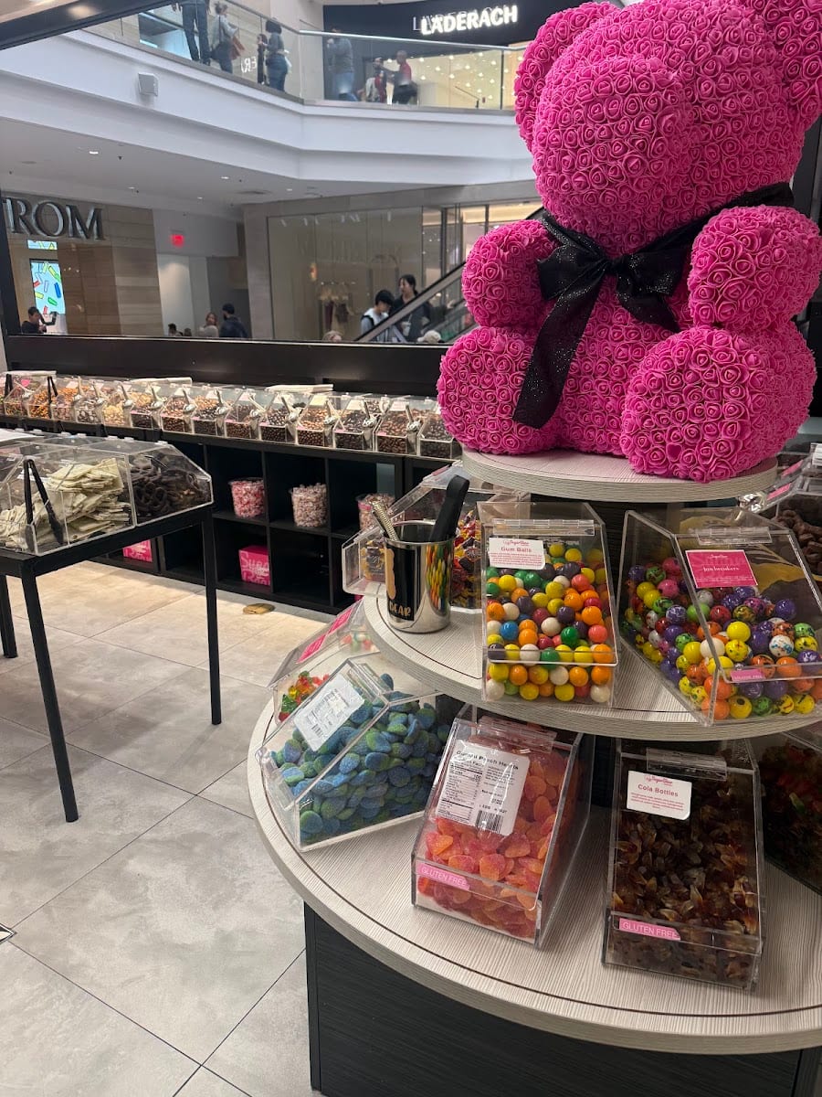 Sugar Bear - Candy Store in Paramus NJ, photo 4