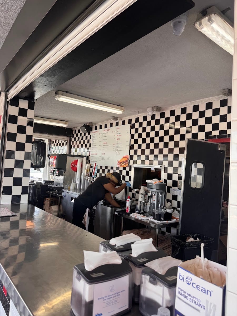 The Original Hob Nob Drive-In, photo 2