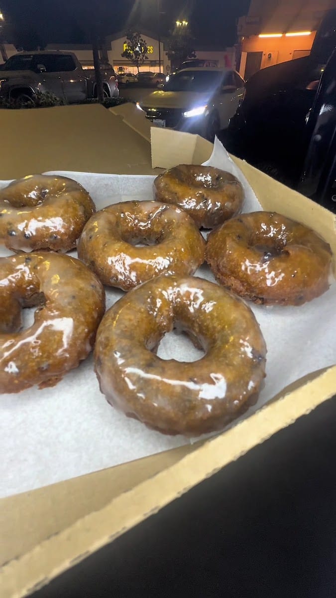 M & M Donuts, photo 2