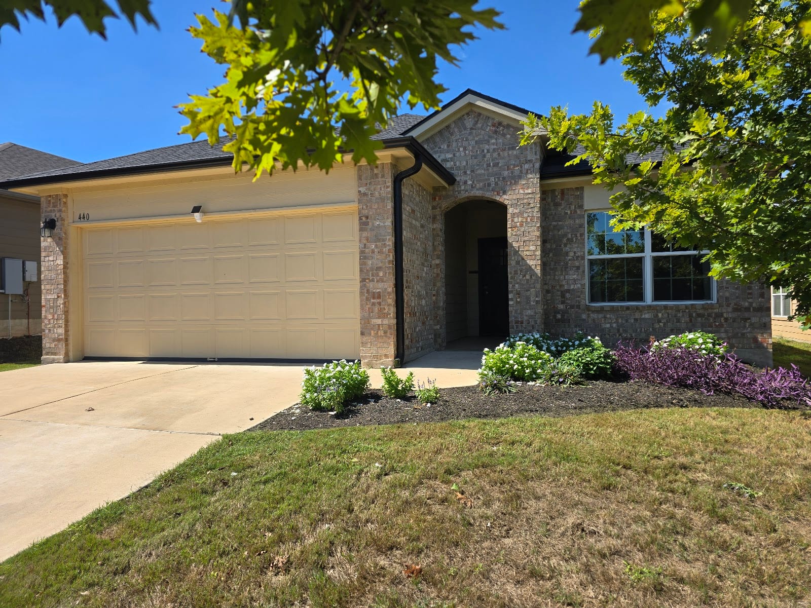 DJ (Djuana) Jadlot Realtor ® Magnolia Realty