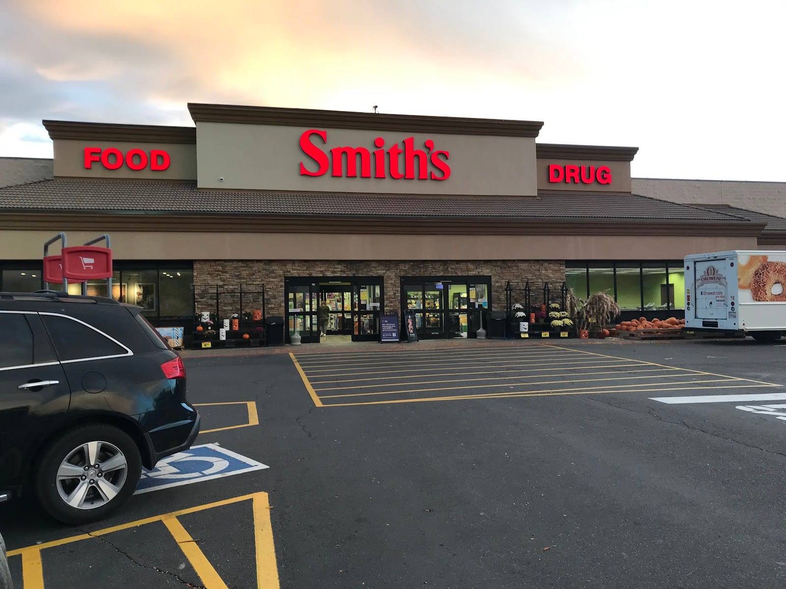 Smith's, photo 2