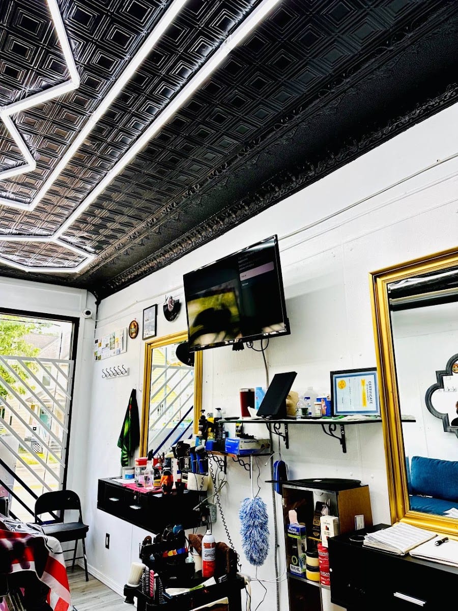 Happy Man Barber Shop, photo 3