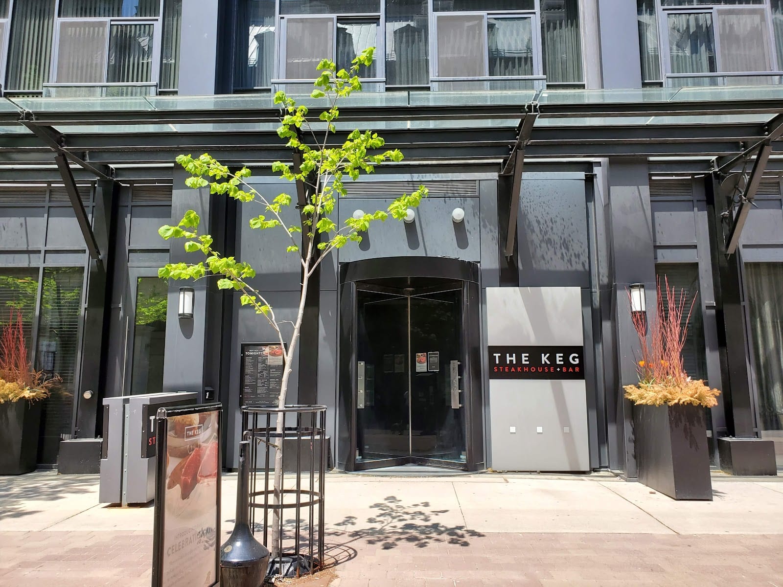 The Keg Steakhouse + Bar - Esplanade, photo 2