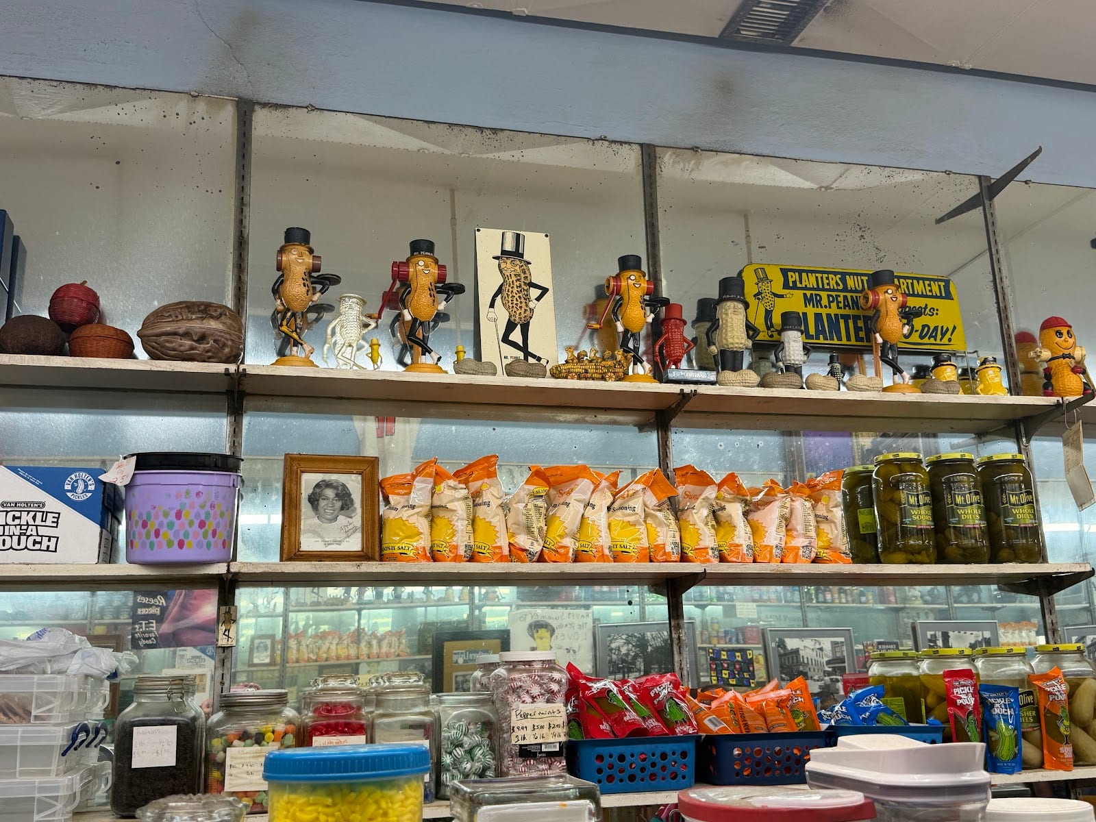 A & M Peanut Shop