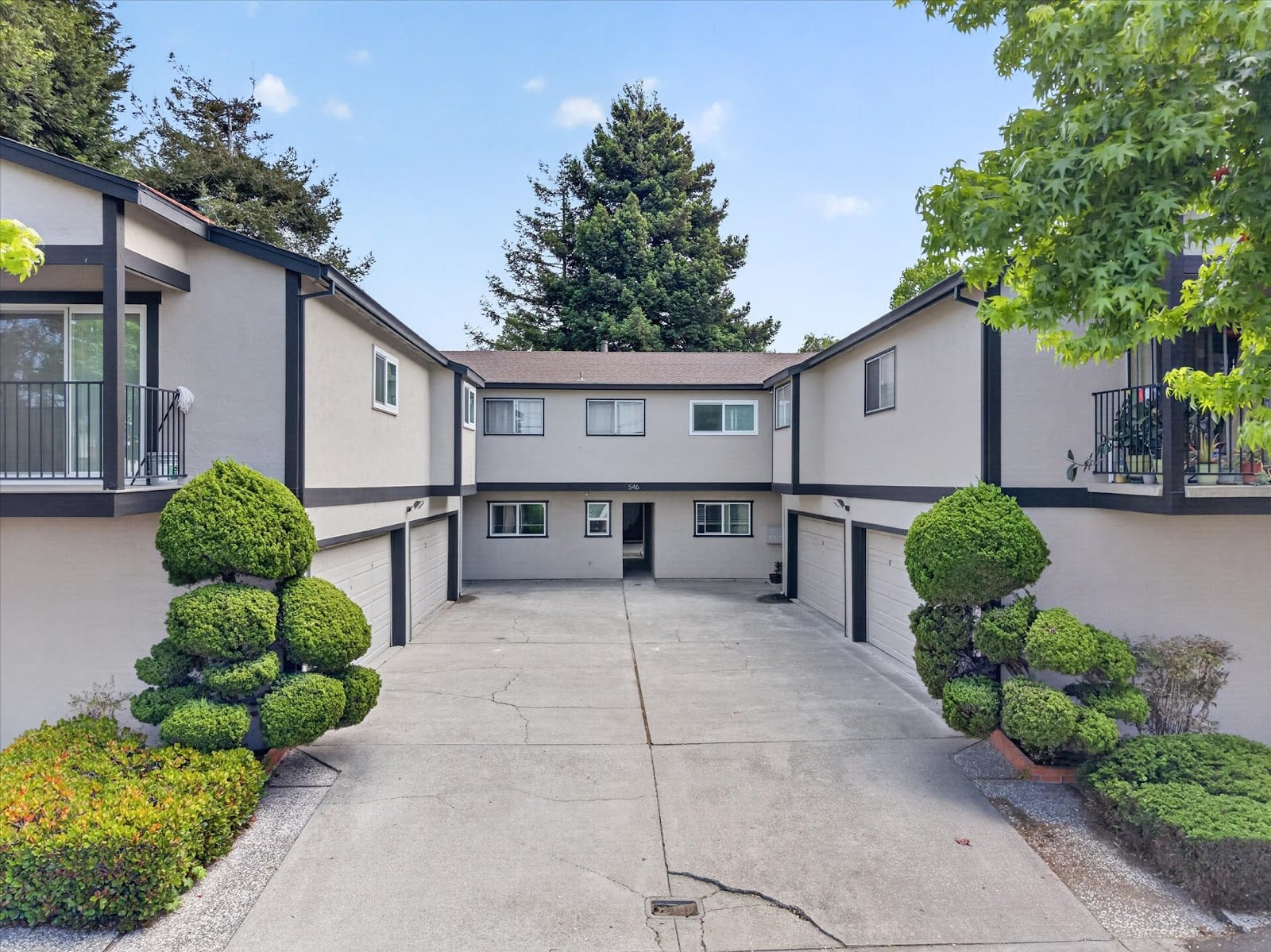 Leslie Manzone, REALTOR | The Manzone Group - Compass | Napa