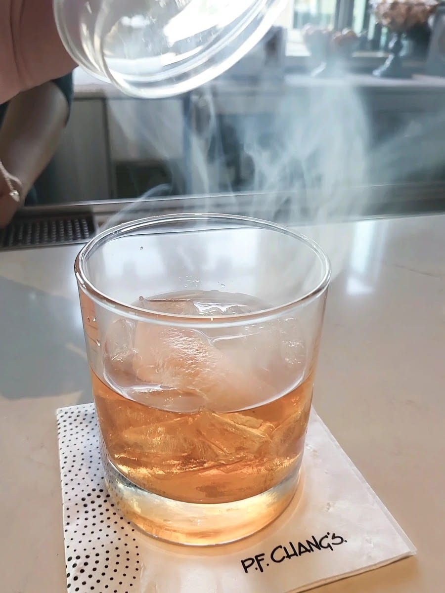 Yard House, photo 3