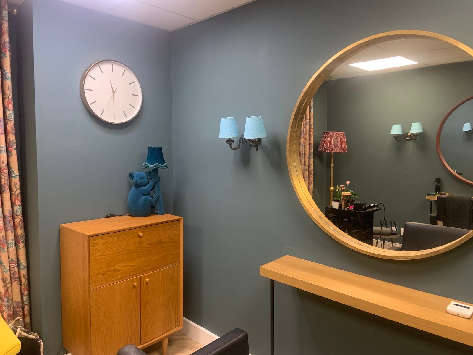 JOLIE HAIRDRESSING, photo 3