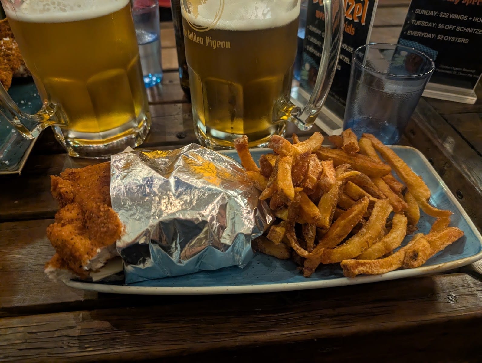 The Golden Pigeon Beerhall, photo 4