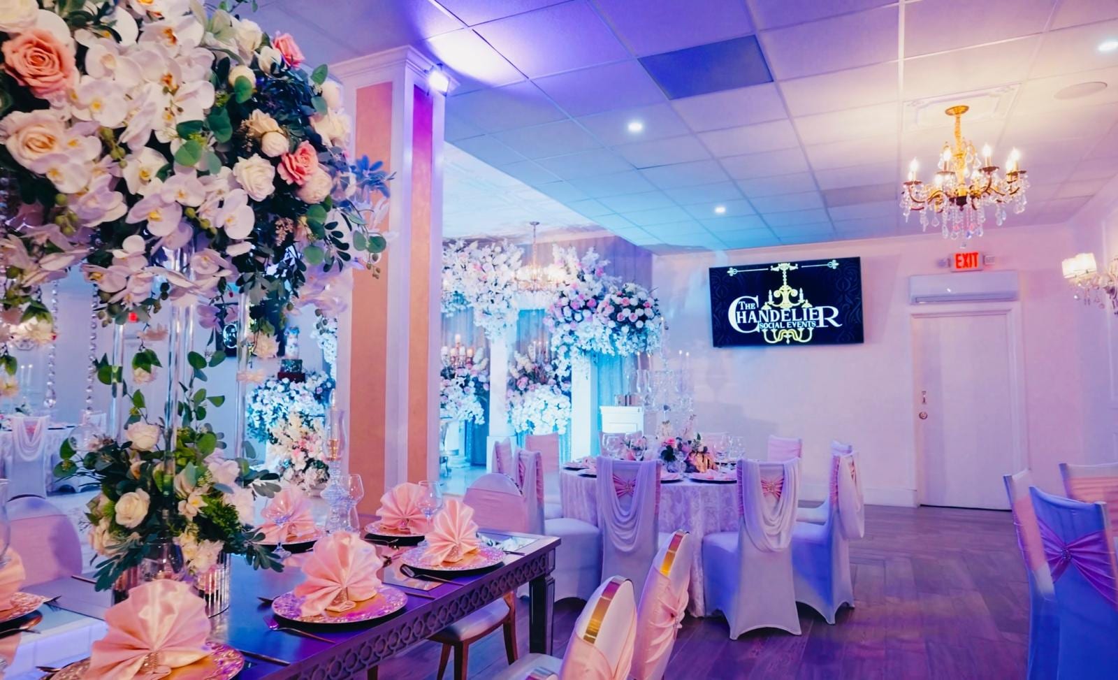 Chandelier’s Event Center