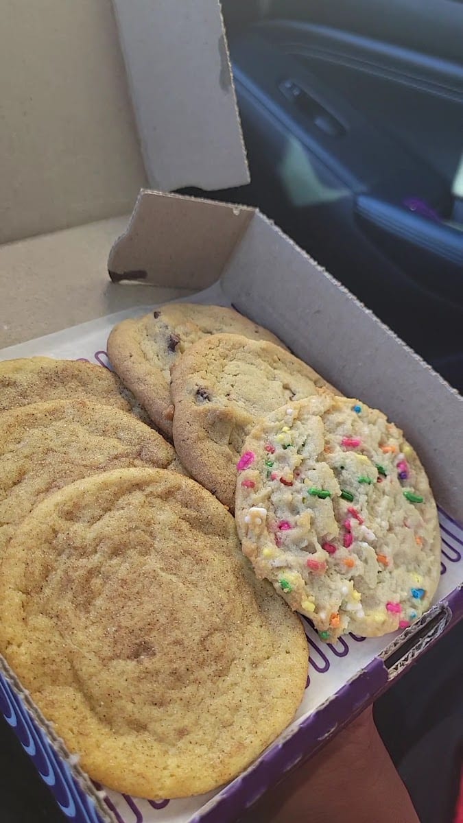 Insomnia Cookies, photo 3
