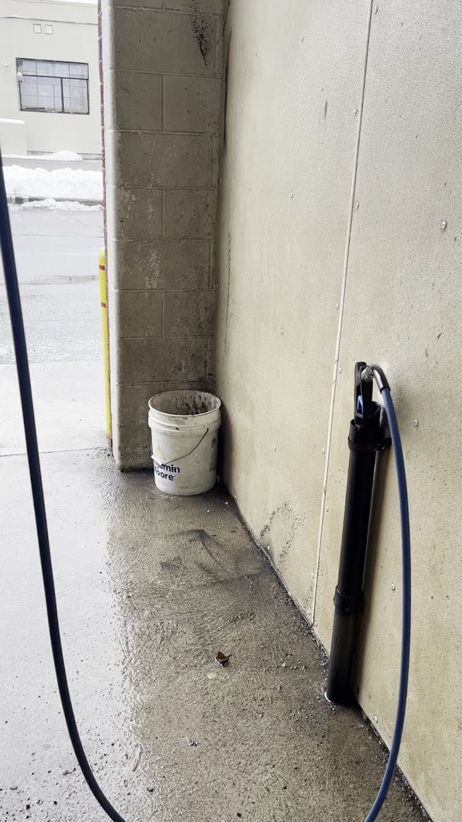 Richmond Hill Coin Carwash, photo 2