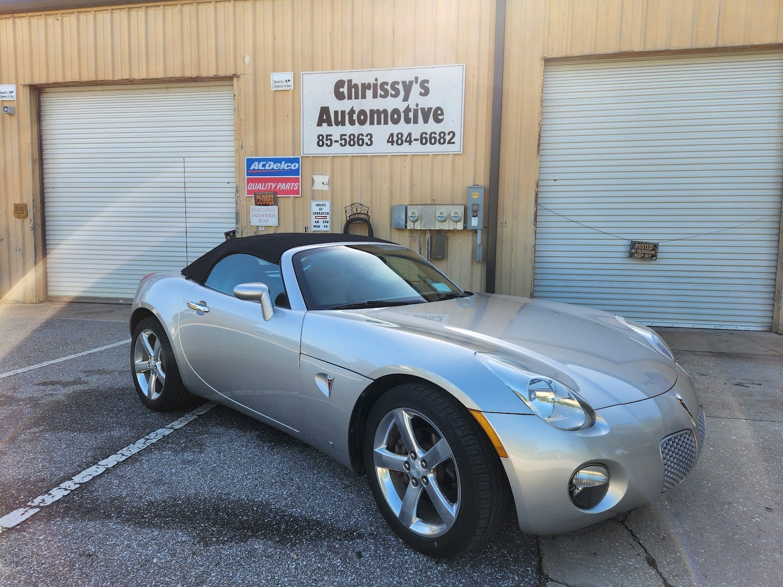 Chrissy's Automotive & Headliners, photo 4