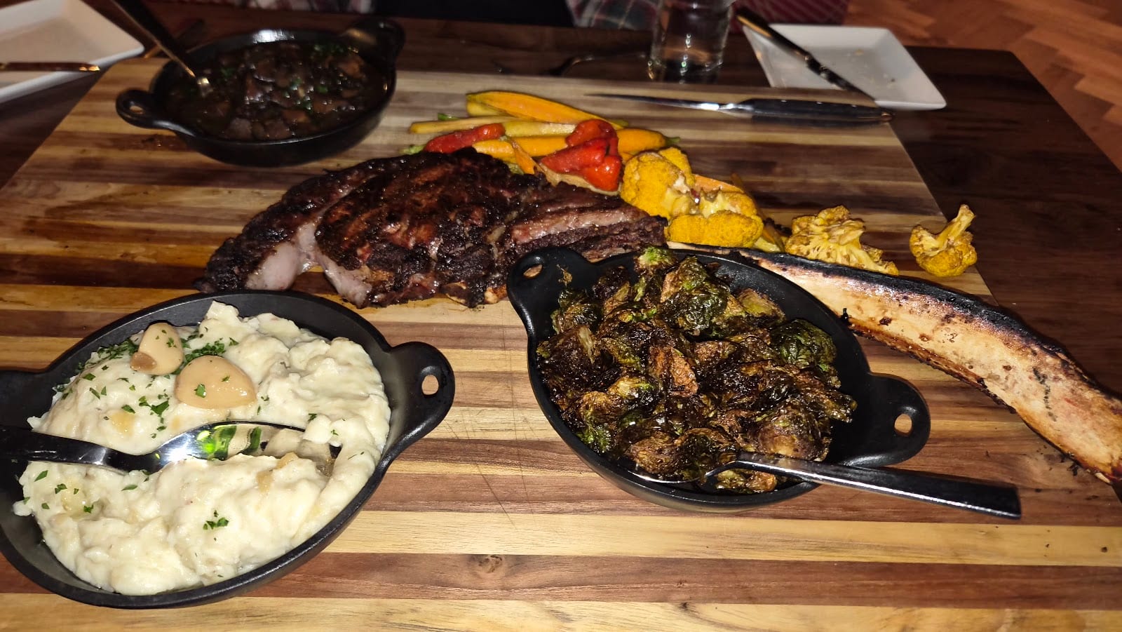 Double Cut Steak House, photo 4