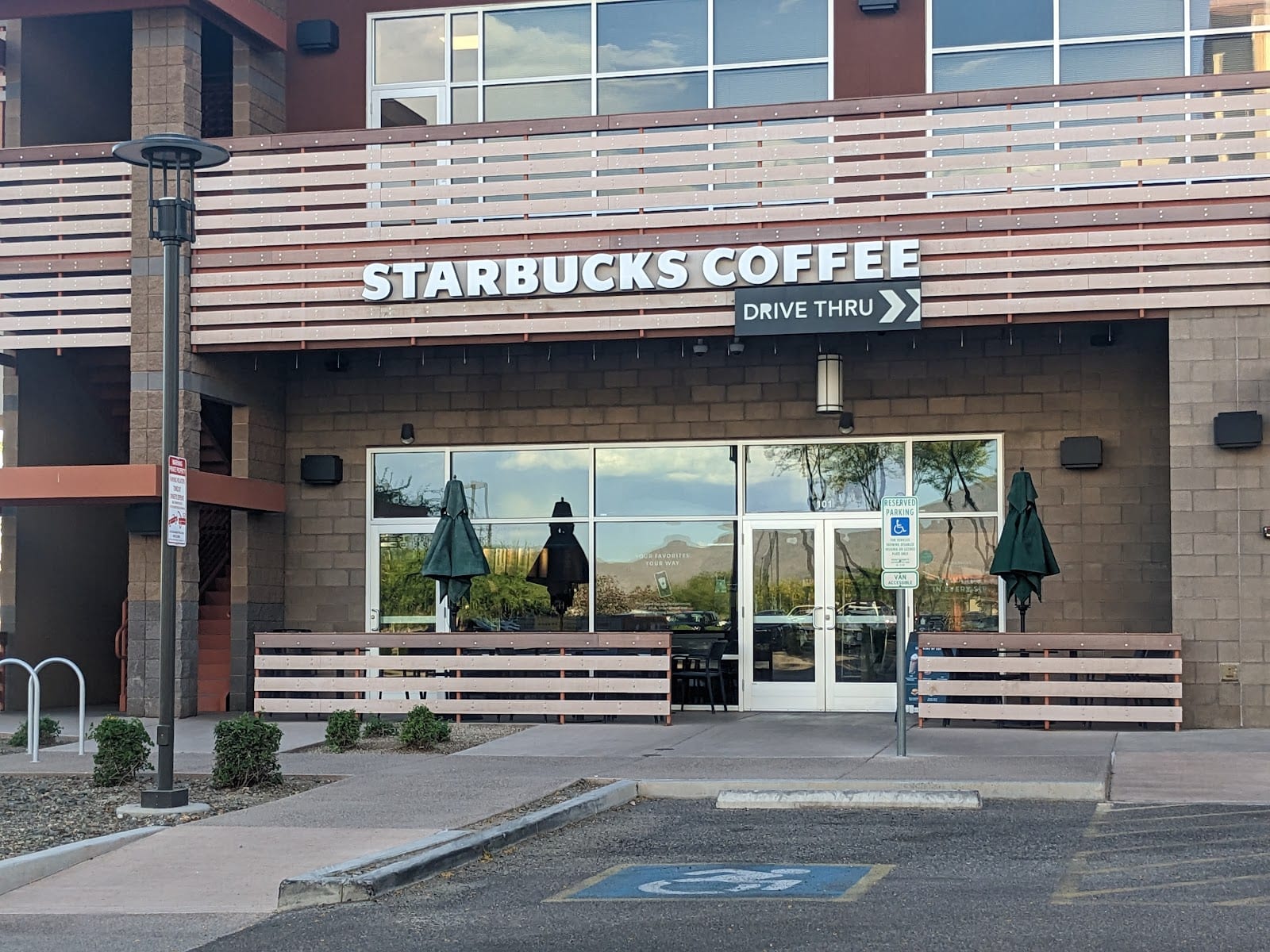 Starbucks Coffee Company, photo 2