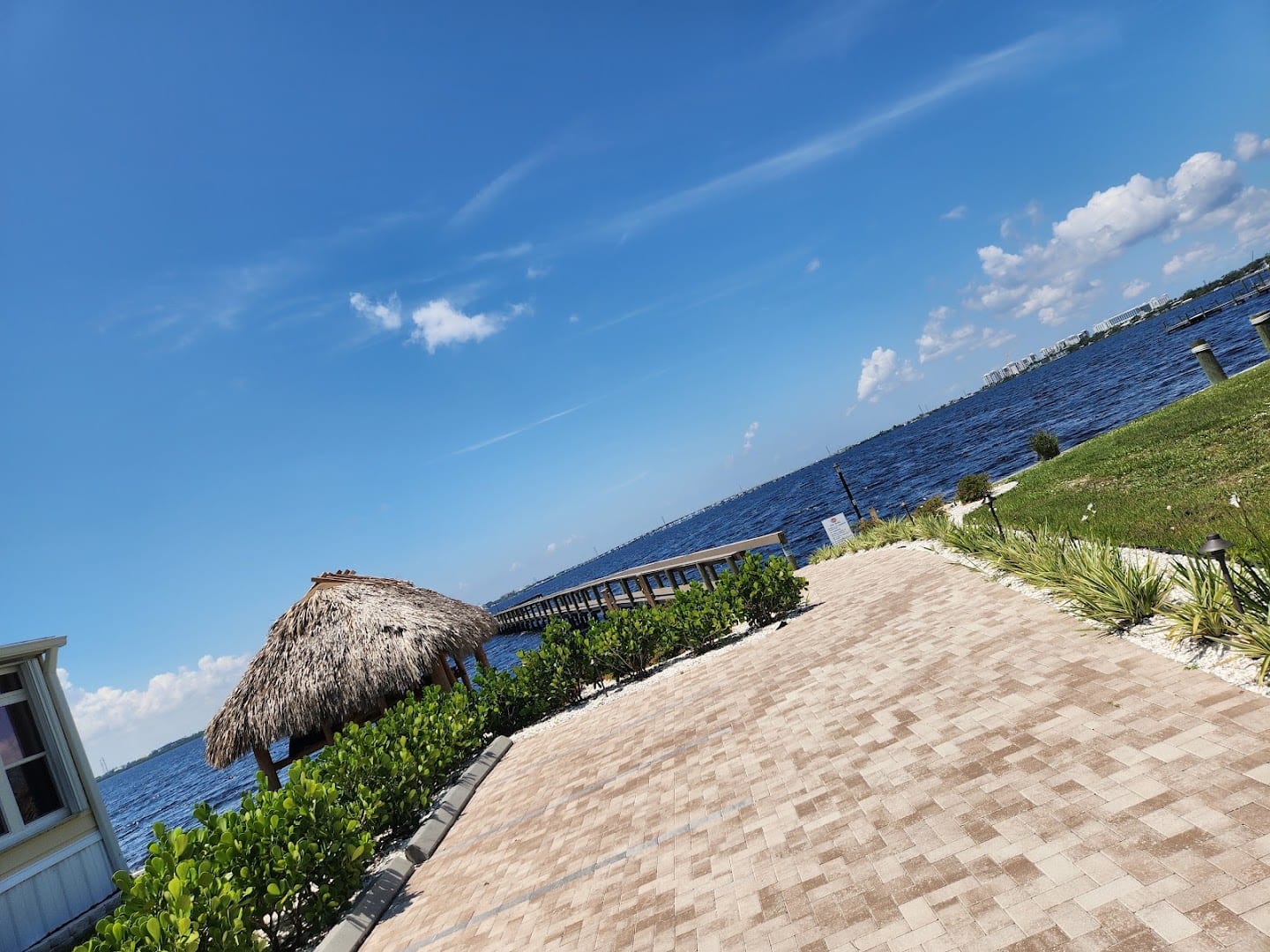 Manatee Estates & Investments LLC, photo 3