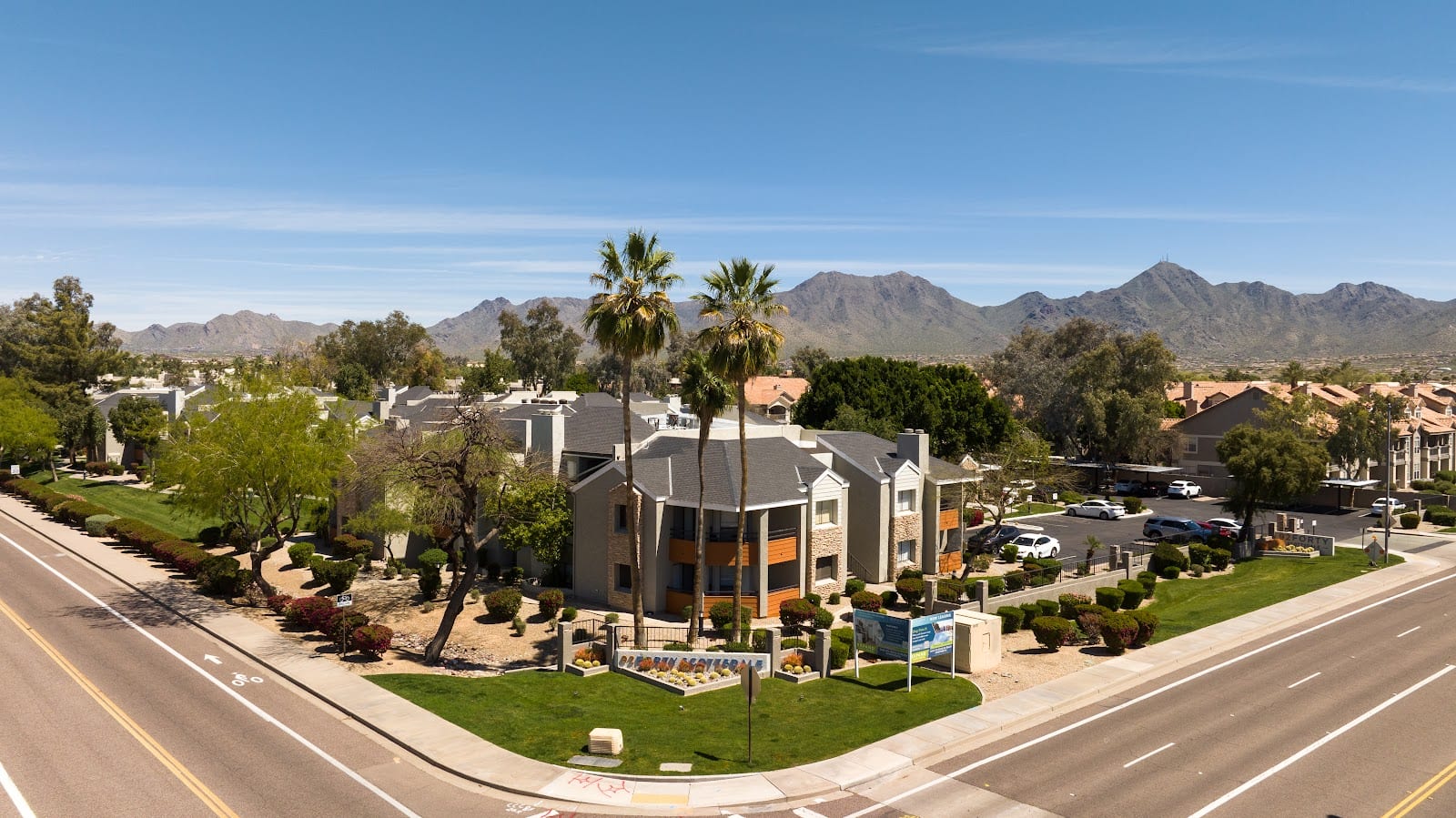 92Forty Scottsdale Apartments, photo 2