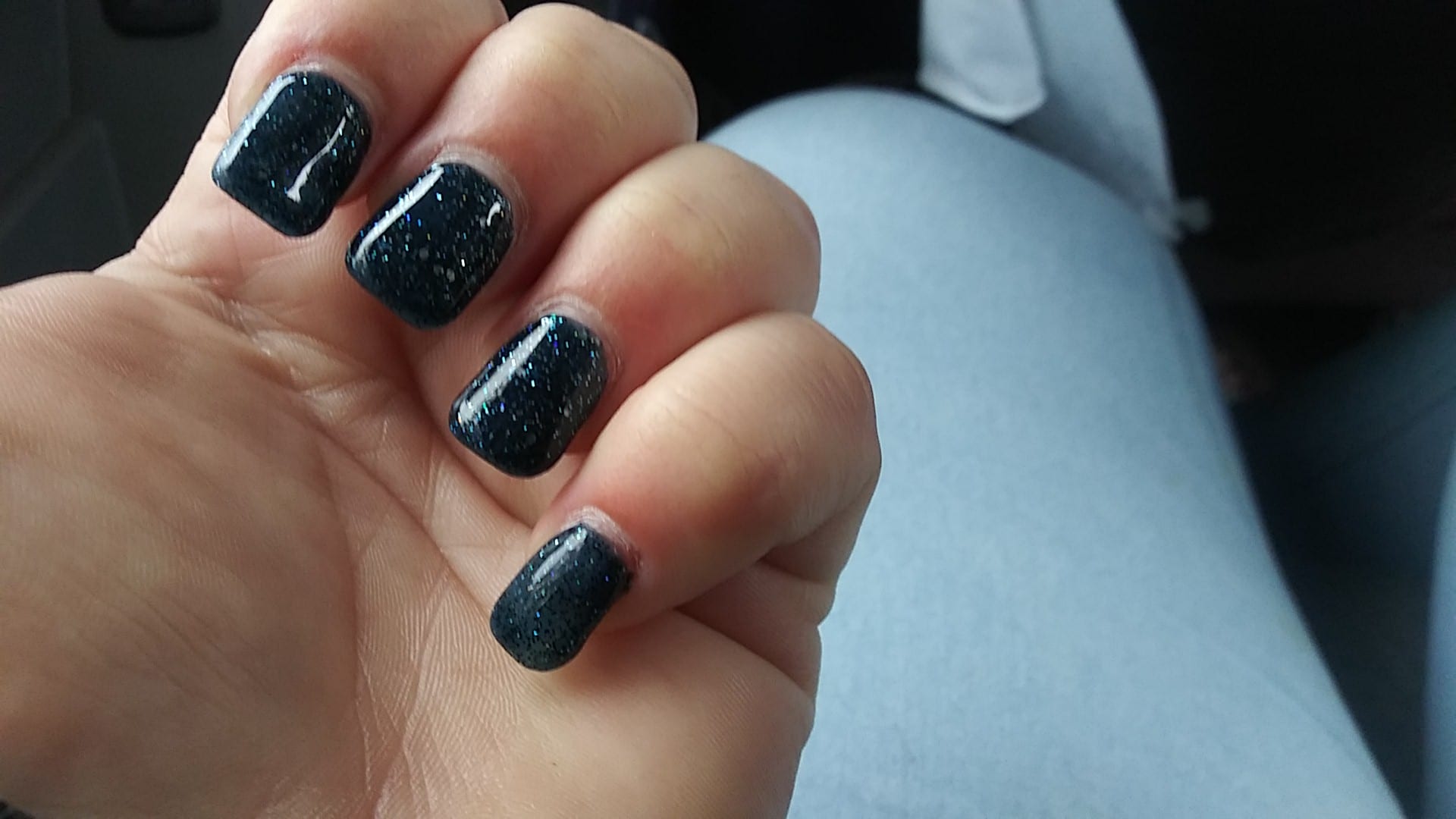 Columbia nails, photo 2