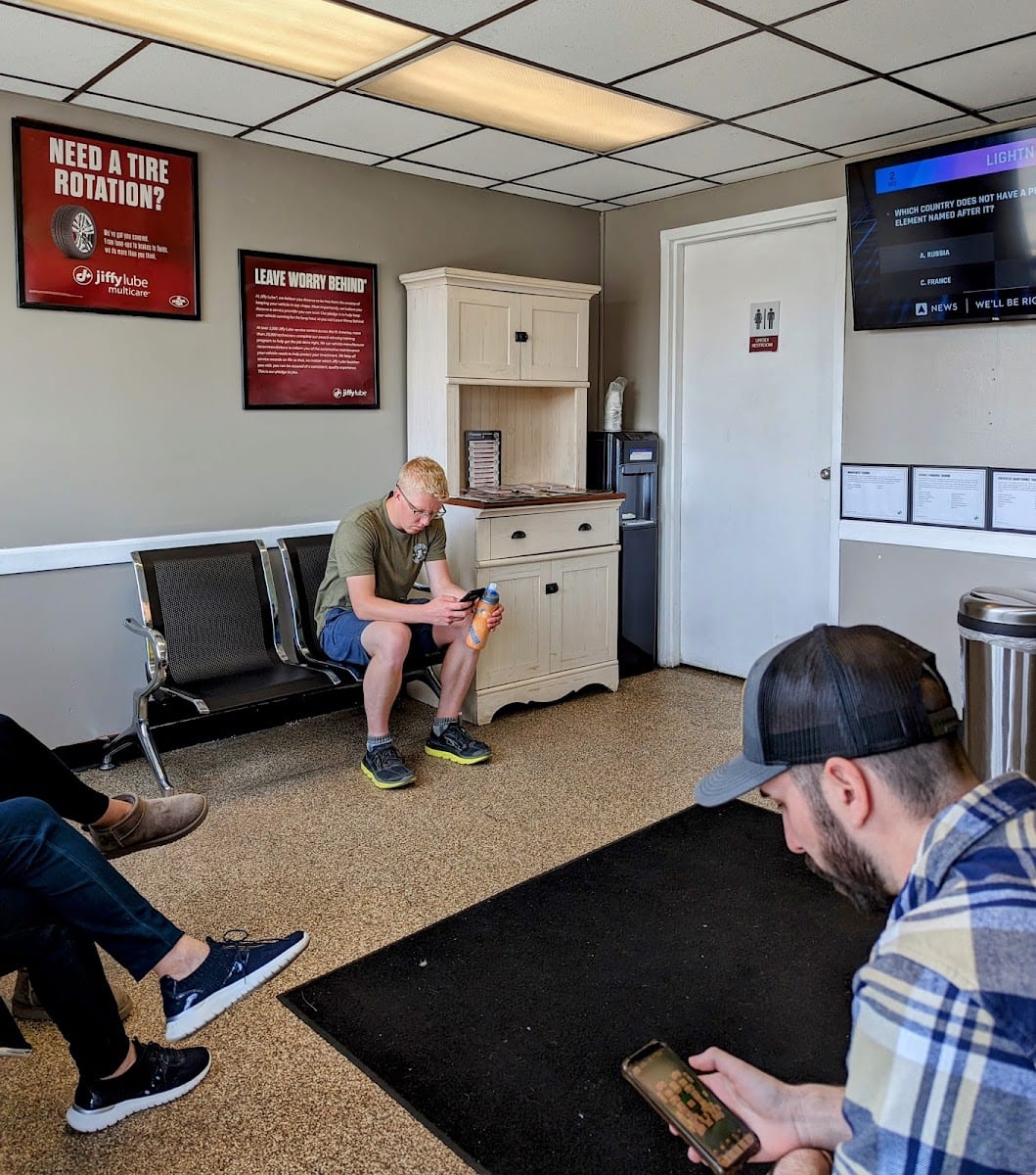 Jiffy Lube Oil Change, photo 4