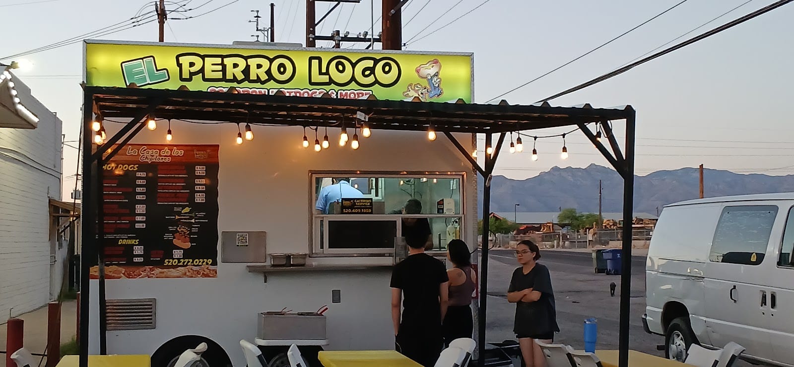 Perro Loco Hot Dogs