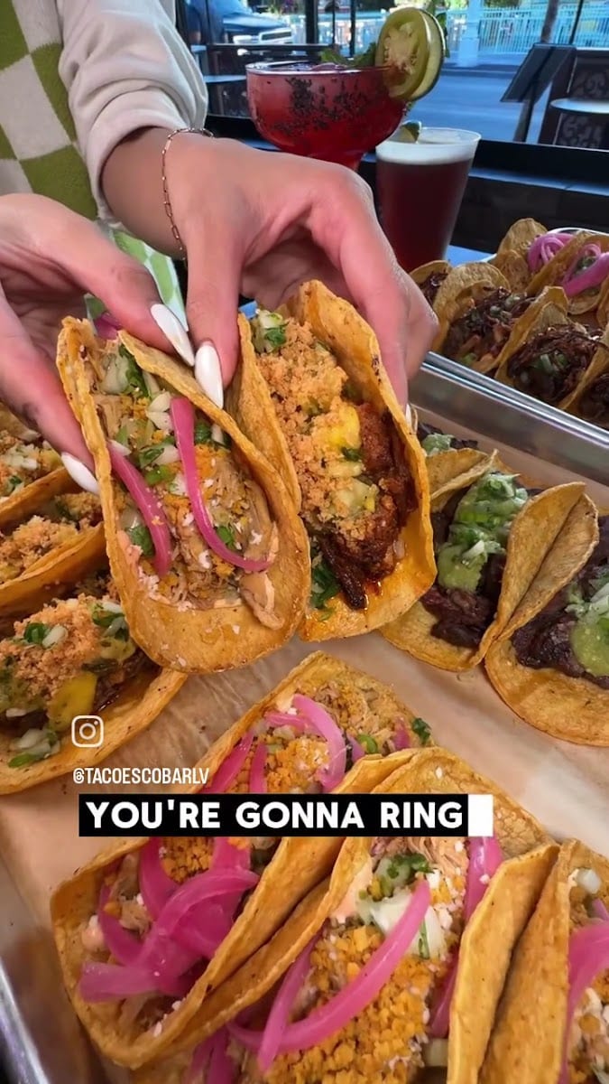 Taco Escobar, photo 3