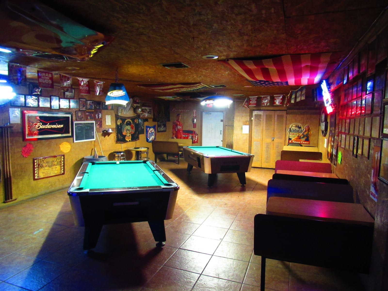 TNT Lounge & Liquor, photo 3