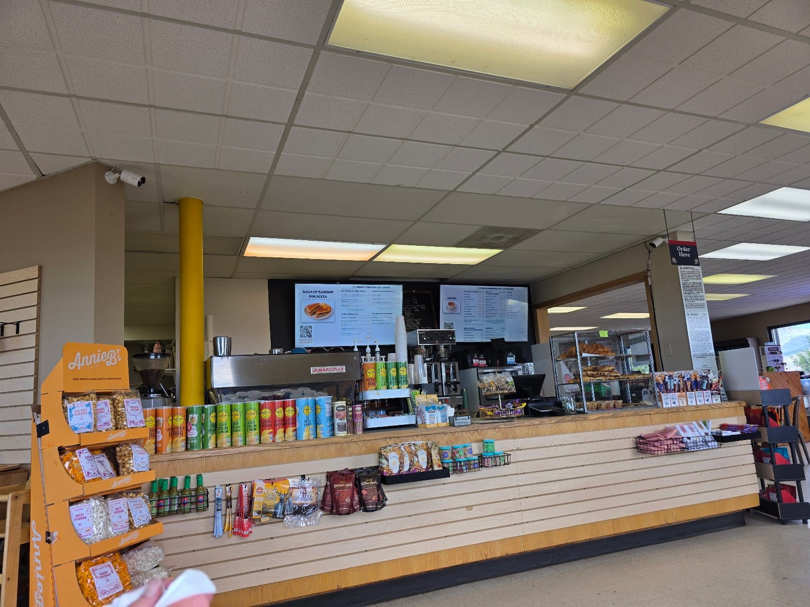 Hungry Chipmunk Cafe, photo 2