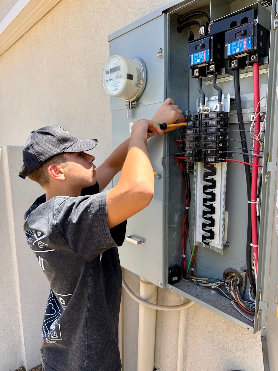 Apollo Electric LLC