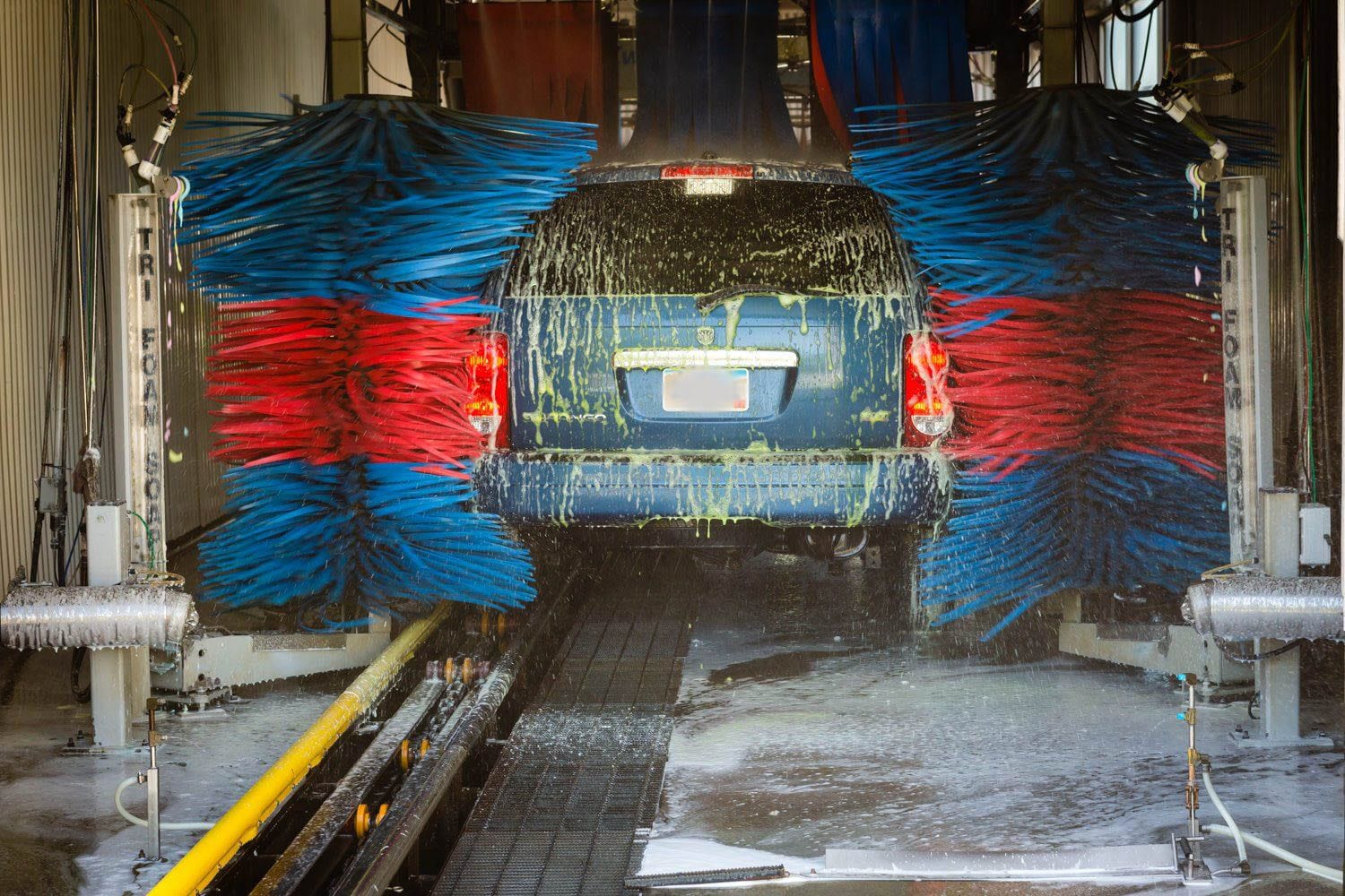 Super Tunnel Car Wash
