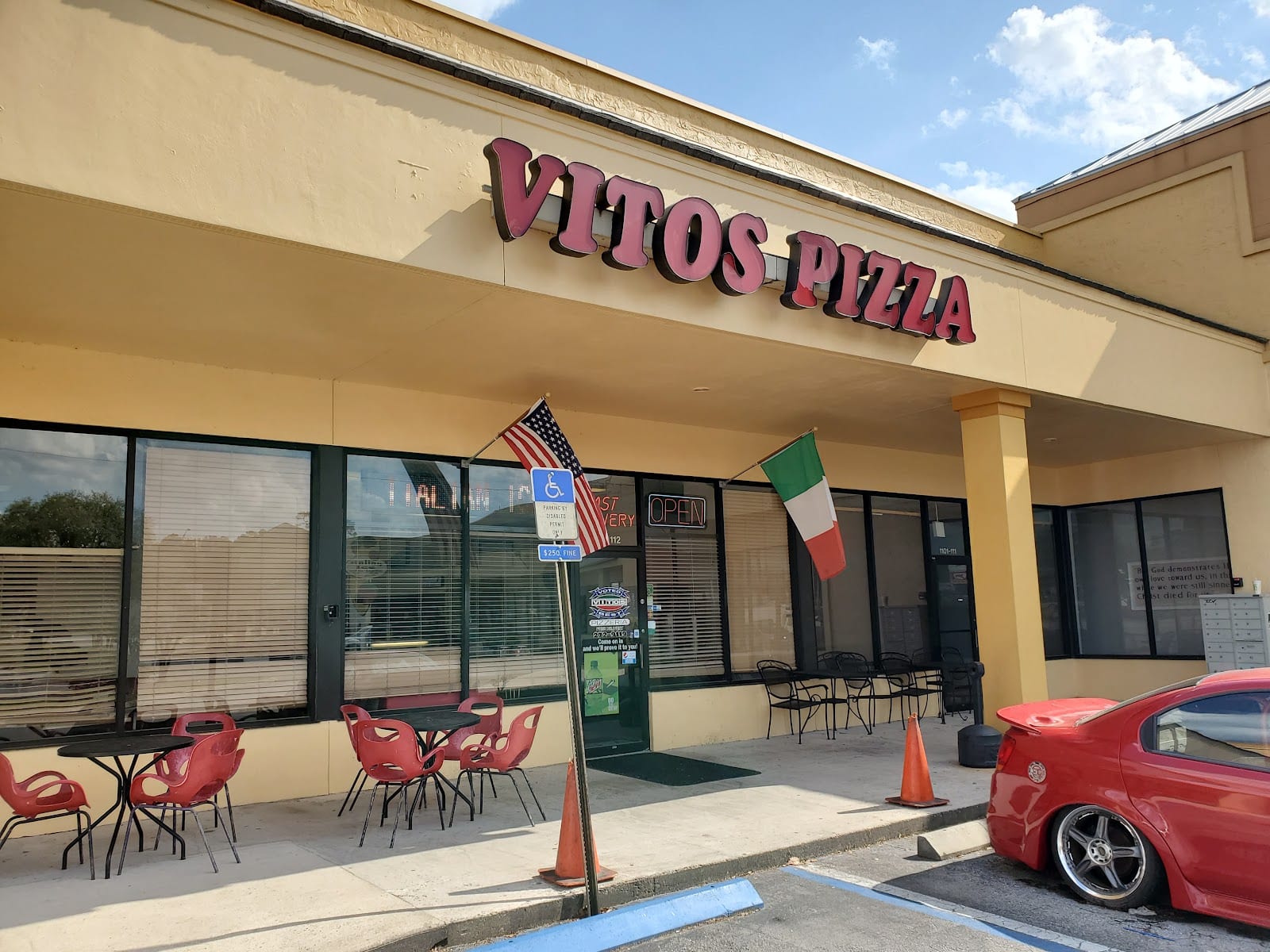 Vitos Pizzeria, photo 2