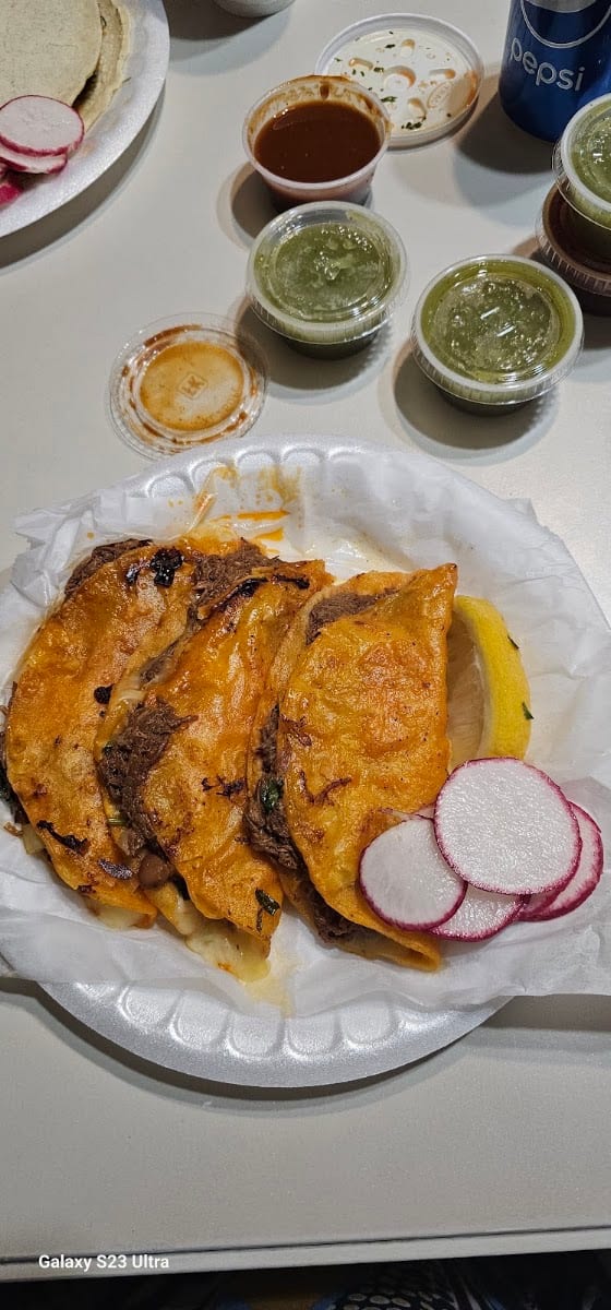 El Tacontento | Authentic Mexican Food