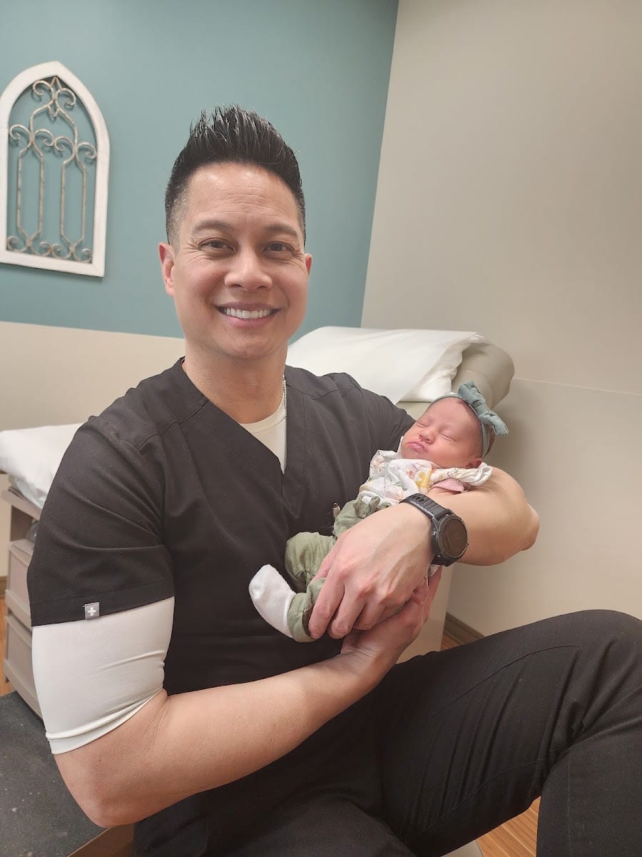 Francis Esguerra, M.D., FACOG, photo 2