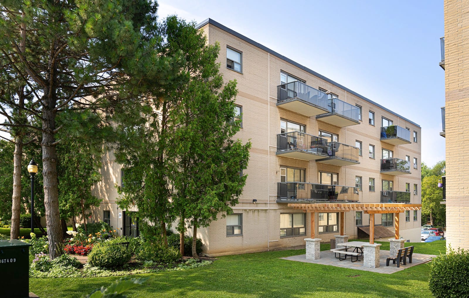 Cedar Apartments - Sterling Karamar Property Management, photo 2