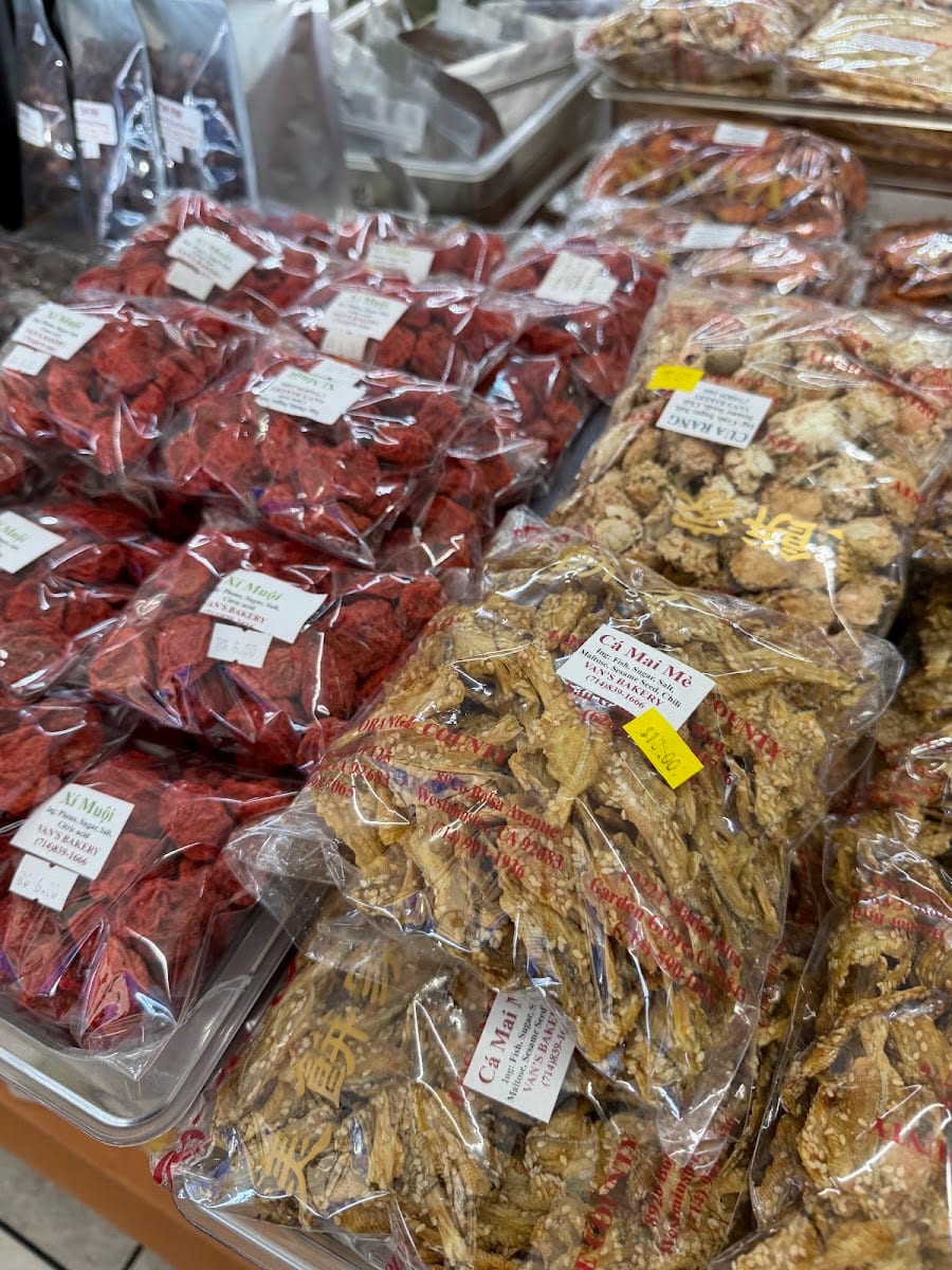 Van's Bakery