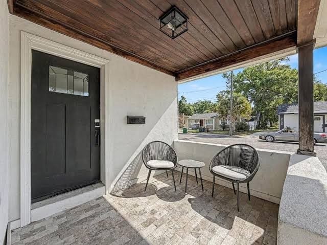 Luxury Tampa Heights Pool Home Retreat w/ Hot Tub & Arcade Game Room