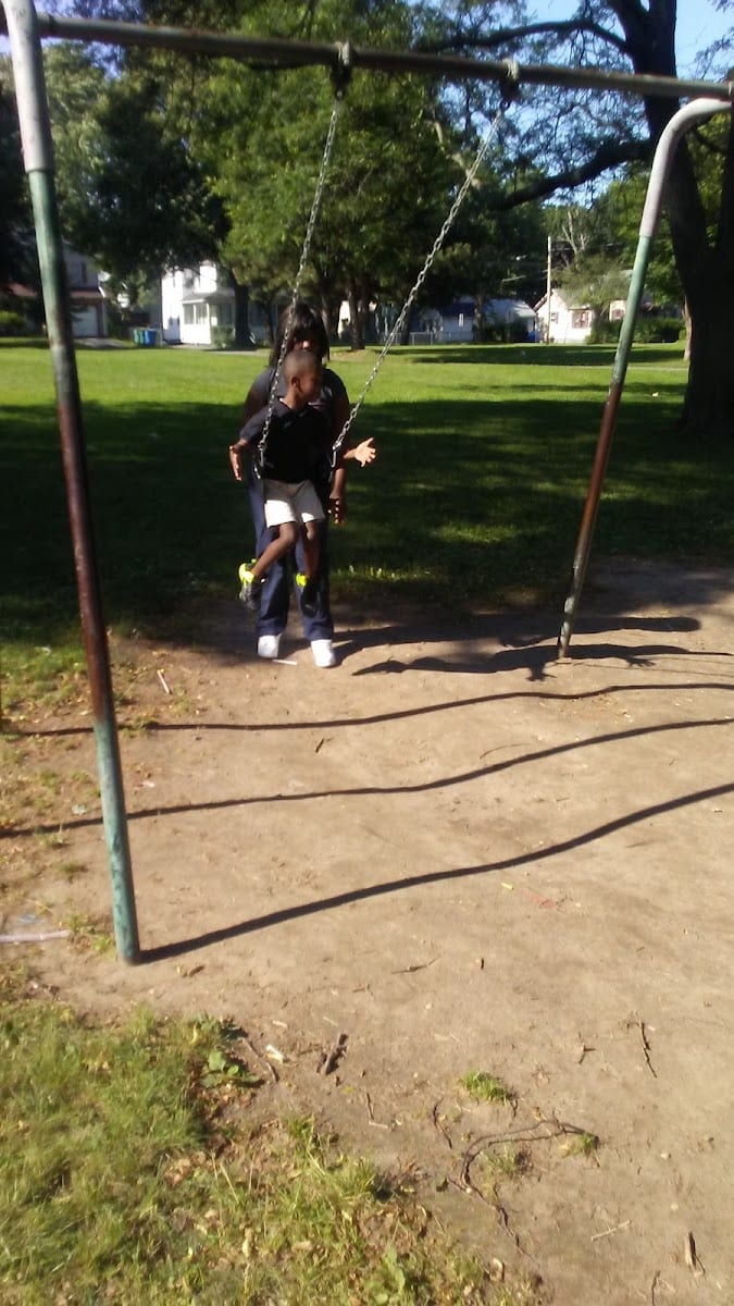 Fourth Street and Peck Street Park, photo 3