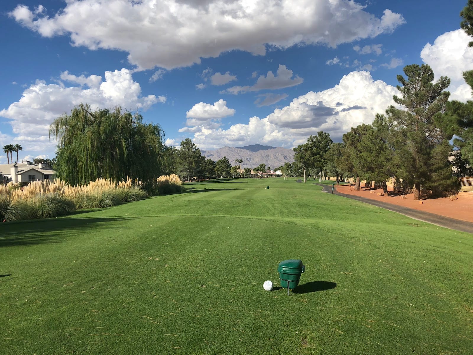 Los Prados Golf & Country Club