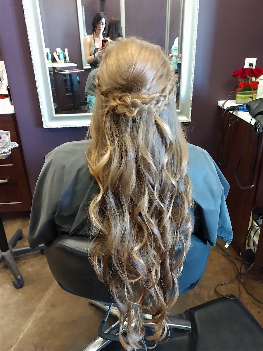 Leigh Jacobs Salon, photo 4