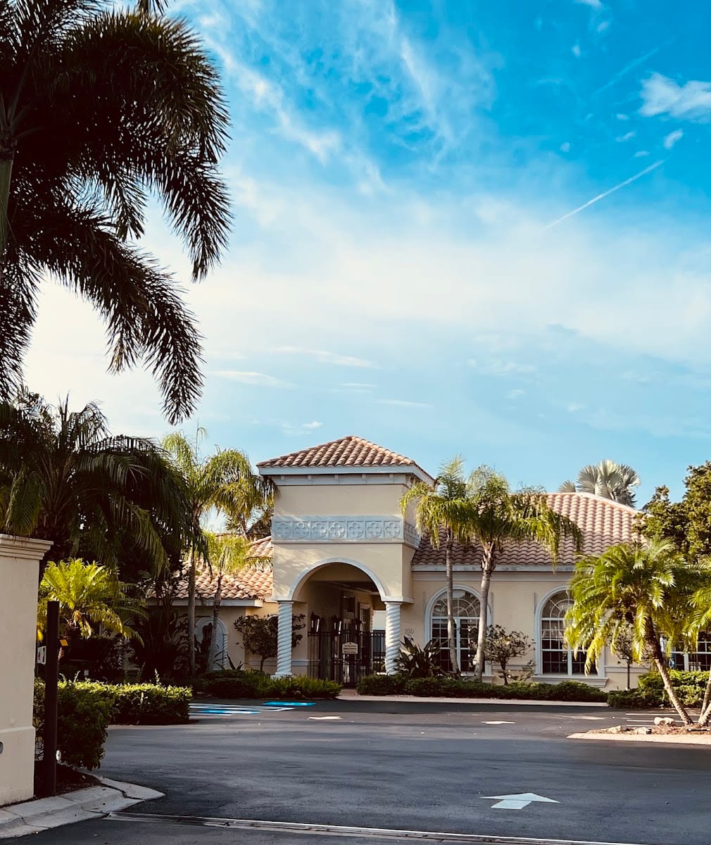 Shane Lewis Realtor - Michael Saunders & Company