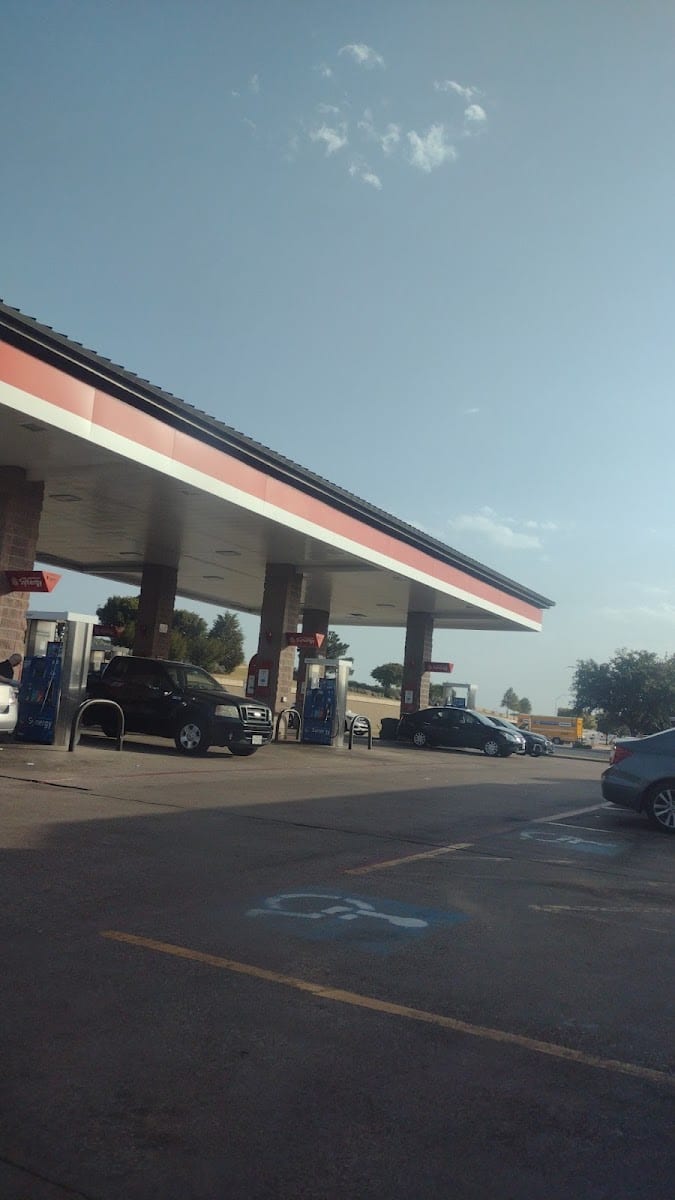 Exxon, photo 3