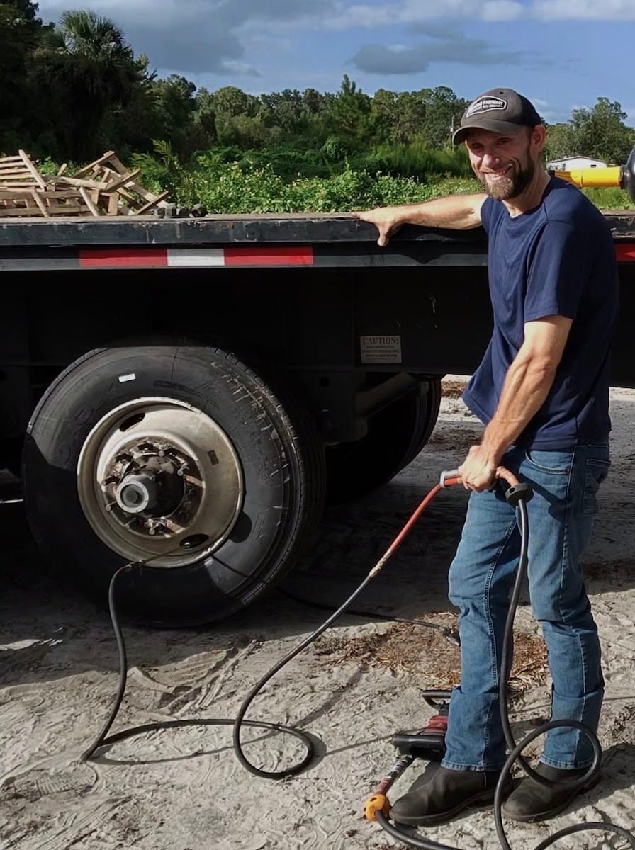 Truck pro mobile tires
