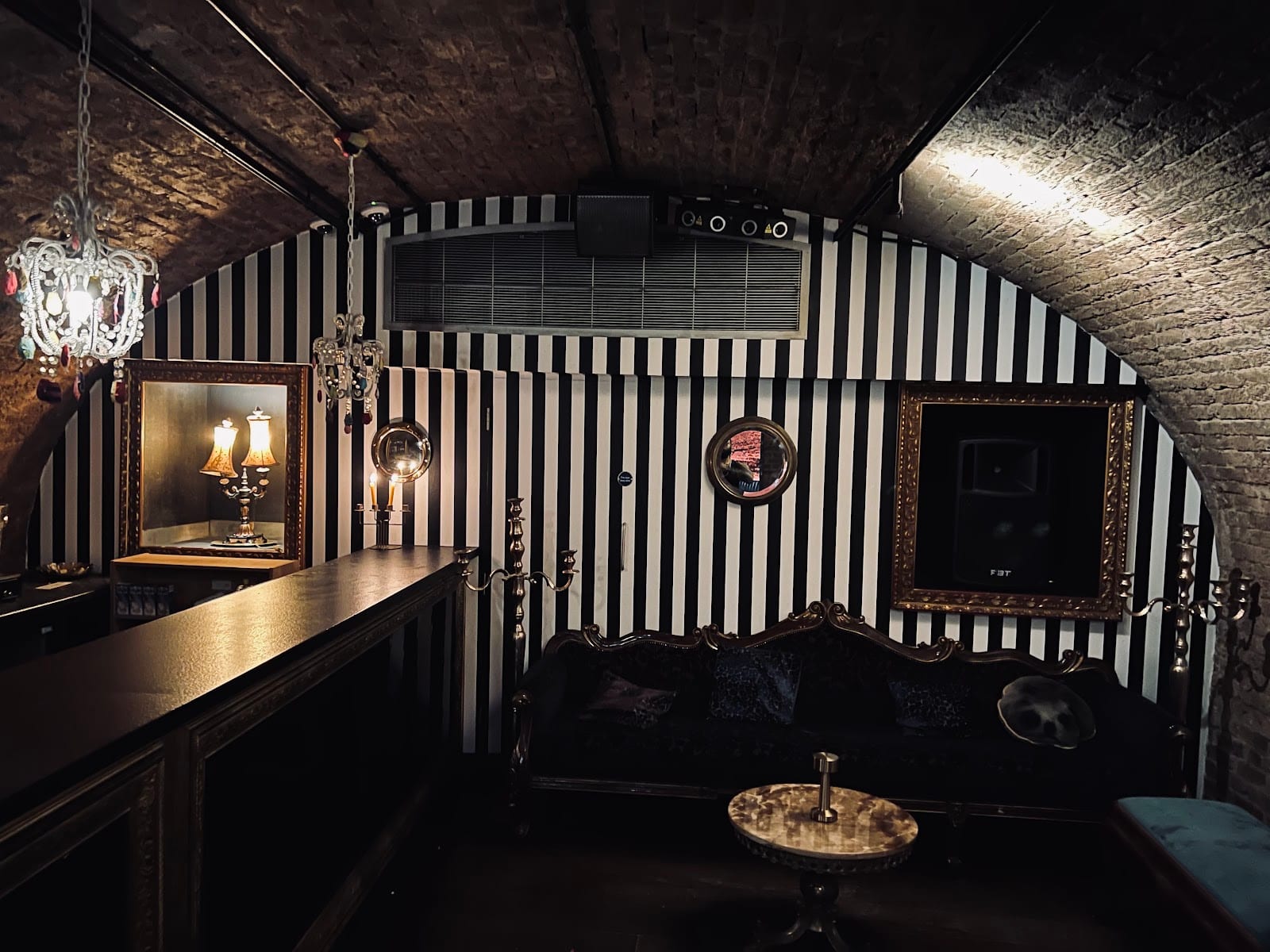 Tunnel Vision Club & Lounge