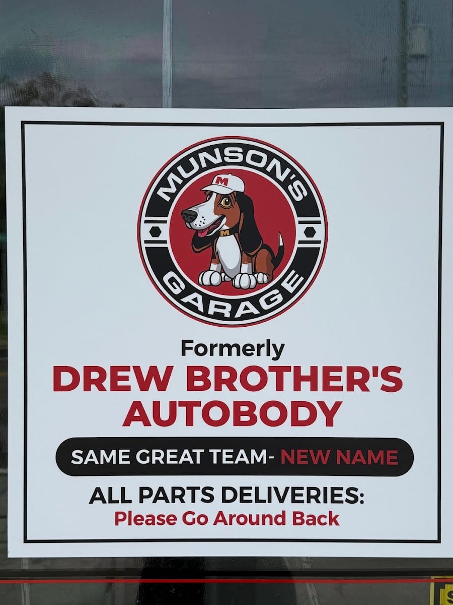 Munson's Garage, photo 3