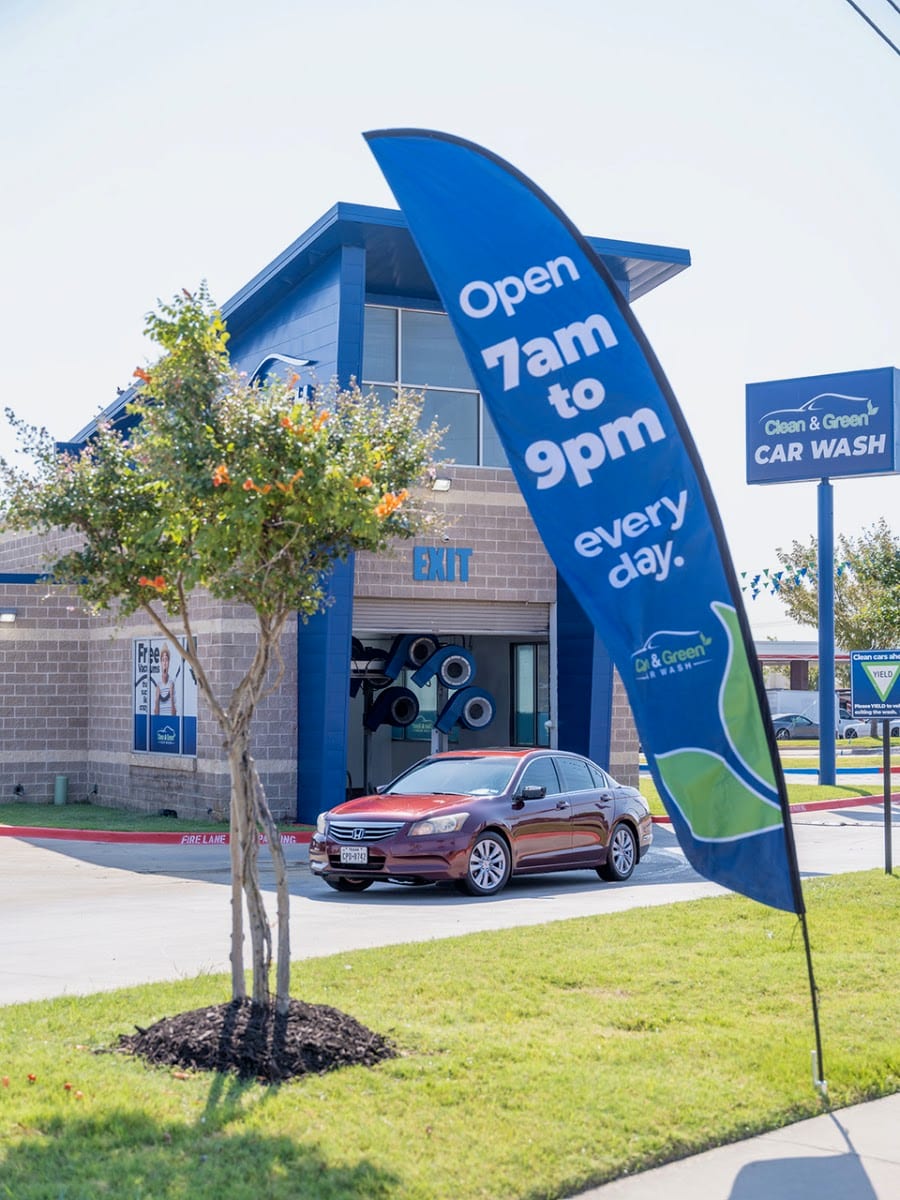 Clean & Green Car Wash, photo 3