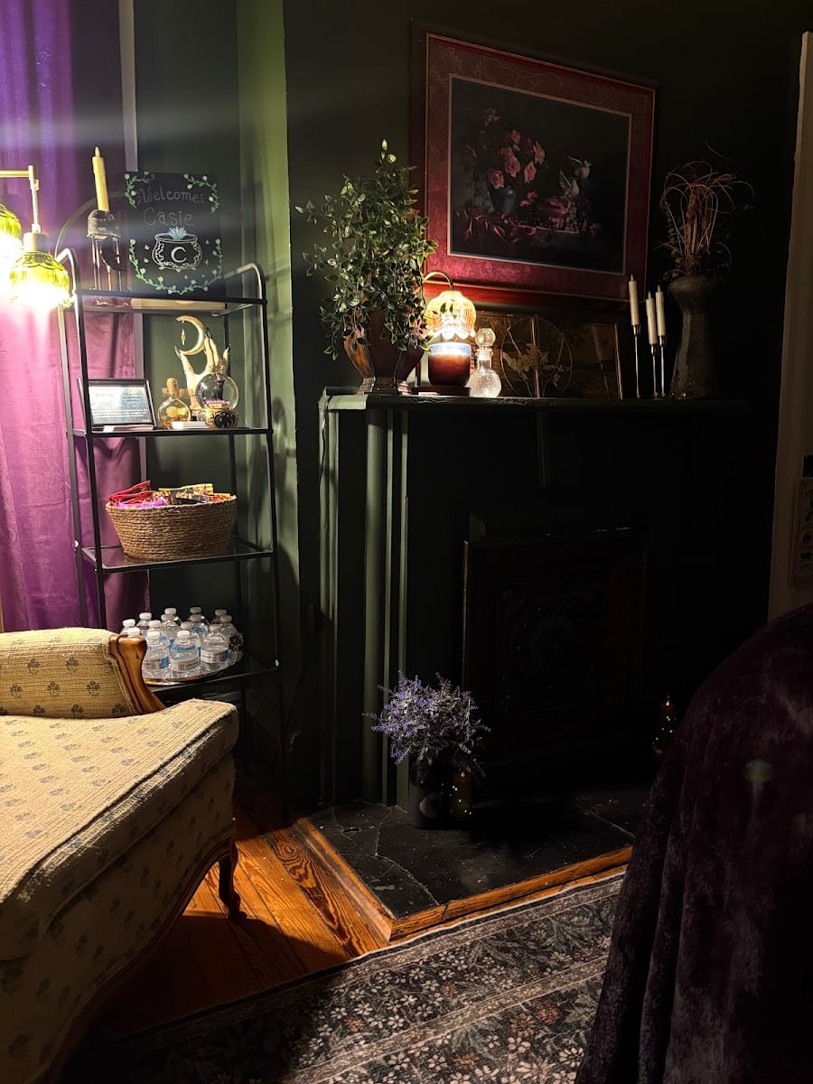 The Glow Coven, photo 2