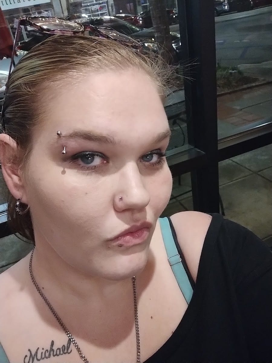 Xpressions Tanning and Body Piercing Salon, photo 3