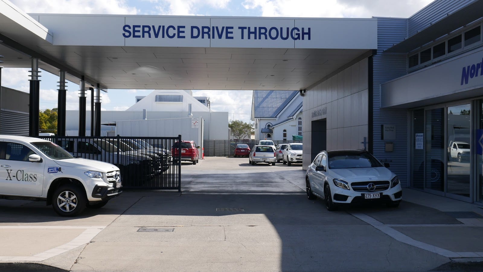 North Jacklin Honda, Mercedes-Benz and Mitsubishi Service, photo 4